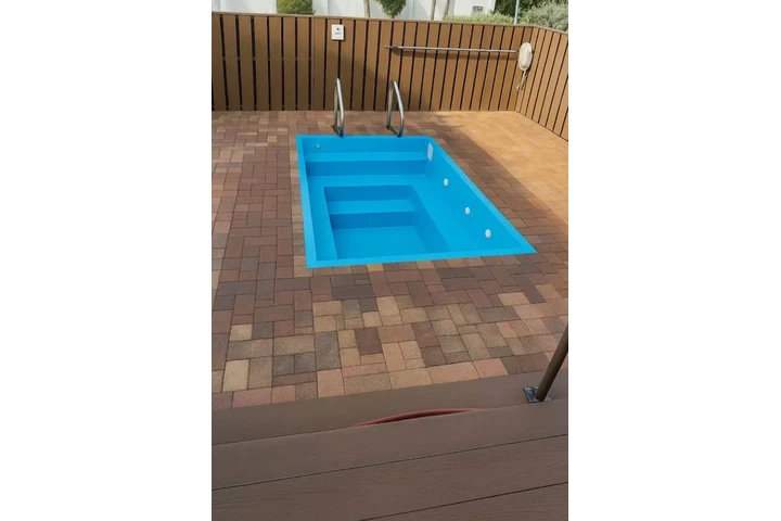 POOL FIBERGLASS image 7