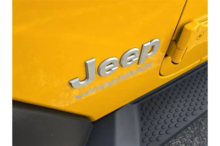 $24590 : Jeep Wrangler Unlimited 2021 image 8