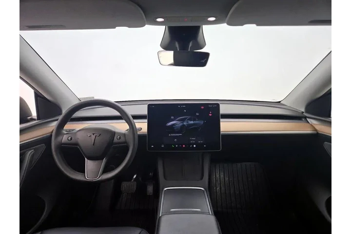 $37998 : Tesla Model Y 2024 AWD Long image 9
