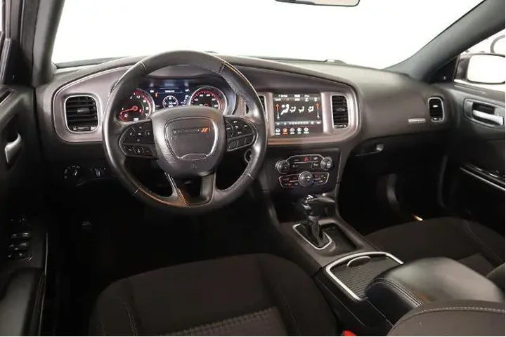 $27435 : Dodge Charger 2023 SXT 4dr S image 2
