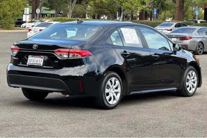 $19888 : Toyota Corolla 2023 LE 4dr S image 3