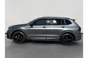 Volkswagen Tiguan 2023 SE R- thumbnail