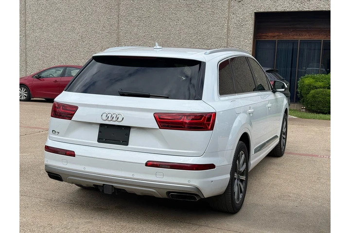 $17990 : 2019 Q7 45 Premium image 4