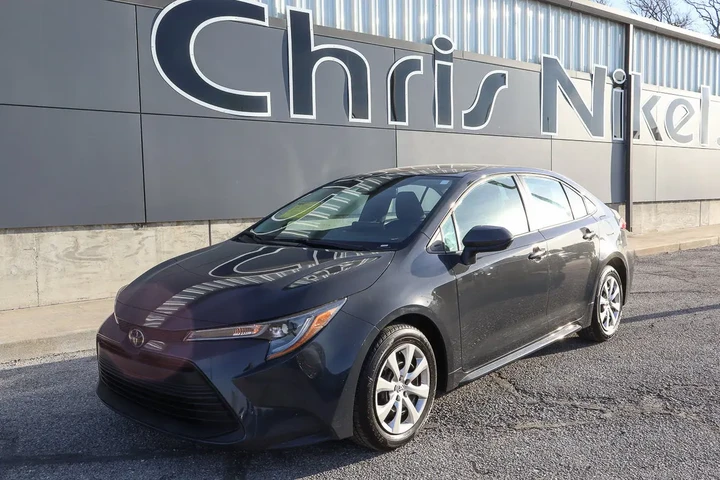 $20988 : 2025 Corolla LE CVT image 1