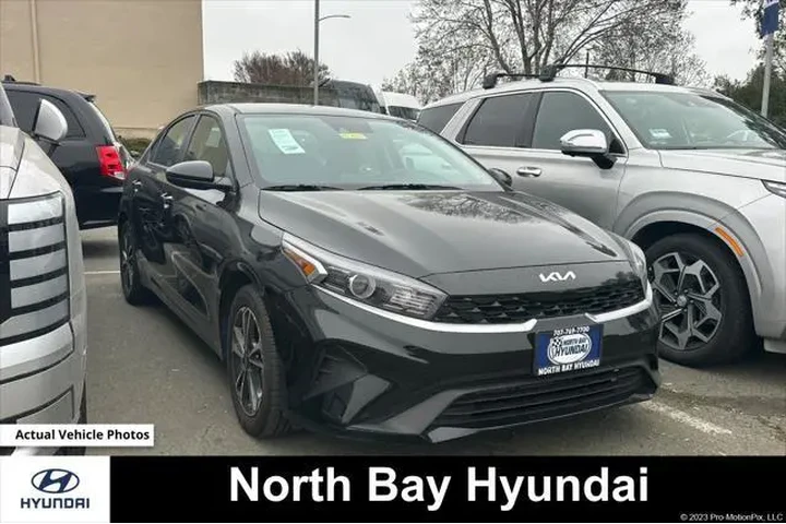 $17990 : Kia Forte 2024 LXS 4dr Sedan image 1