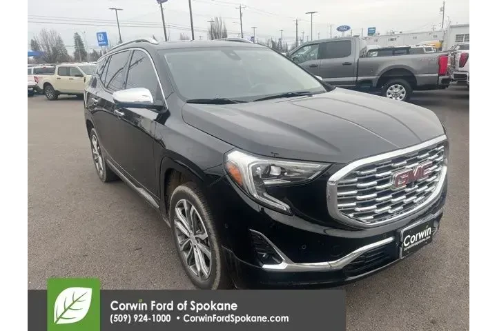 $21489 : GMC Terrain 2019 4x4 Denali image 1