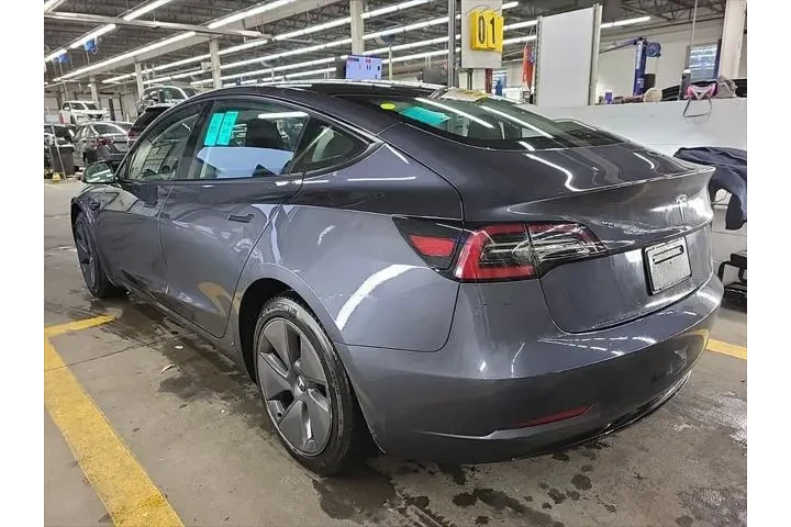 $23497 : Tesla Model 3 2023 4dr Sedan image 4