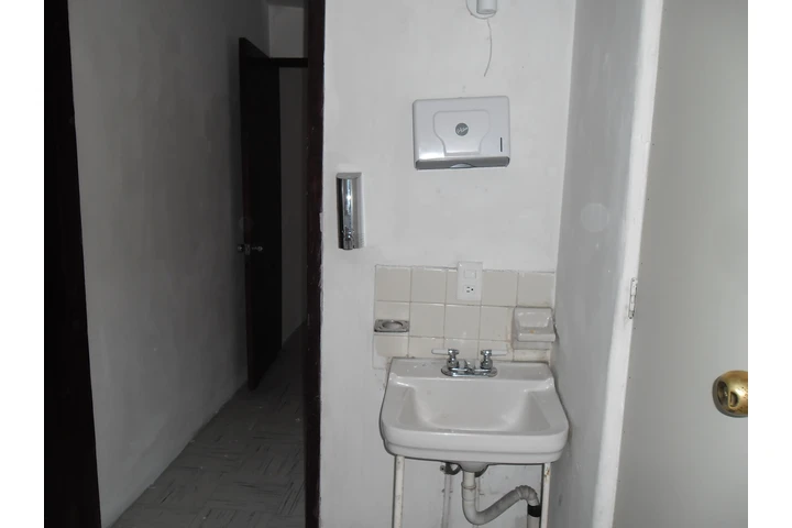 $8600 : COLONIA AMPLIACION ASTURIAS image 7