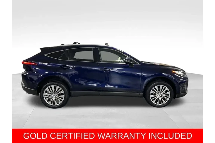 $28688 : Gold Certified2022 Venza XLE image 6