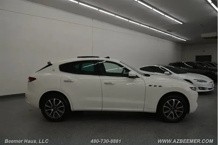 $31998 : Maserati Levante 2021 AWD 4d image 6