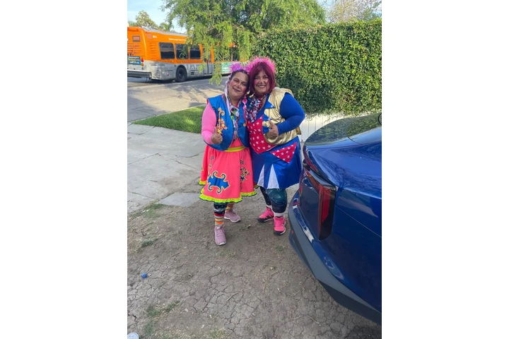 Pinta caritas y globitos image 7