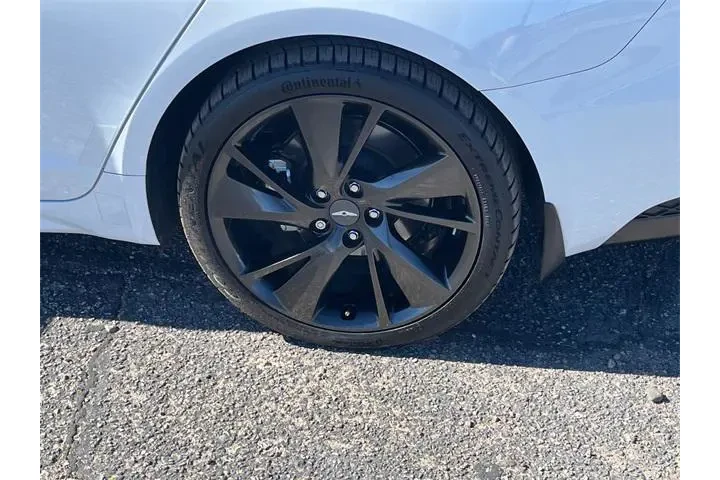 $33338 : Genesis G70 2023 AWD 2.0T 4d image 5