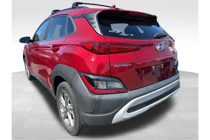 $21121 : Hyundai KONA 2023 AWD SEL 4d image 3