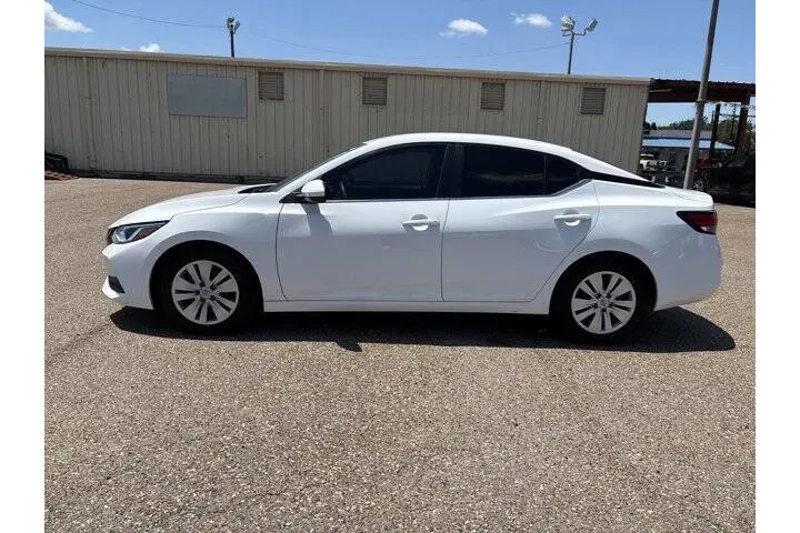 $18857 : 2023 Sentra S image 4