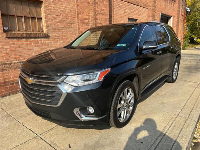 $19925 : 2018 Traverse Premier image 2