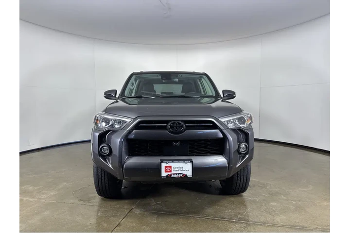 $42997 : Gold Certified2022 4Runner SR image 8