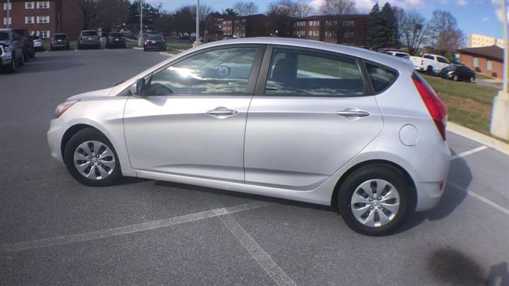 $9300 : PRE-OWNED  HYUNDAI ACCENT SE image 7
