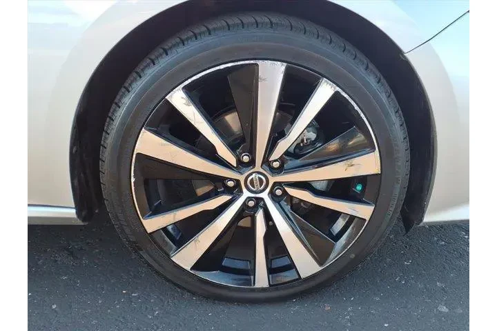 $18663 : Nissan Altima 2021 2.5 SR 4d image 9