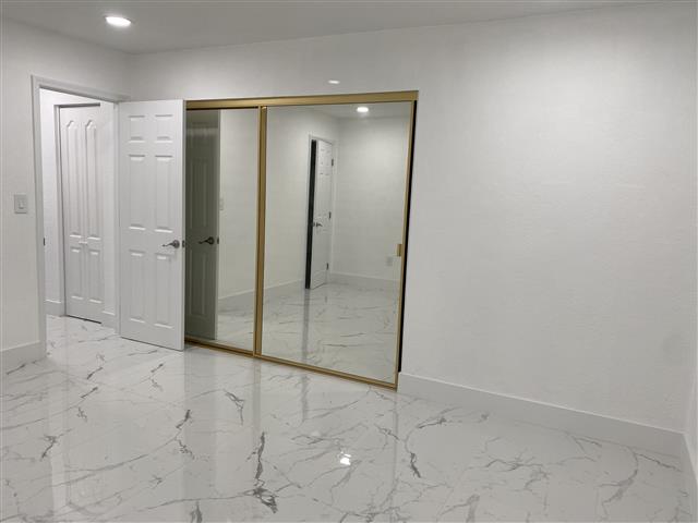 $2400 : Apartamento 2/1 .Disponible image 8