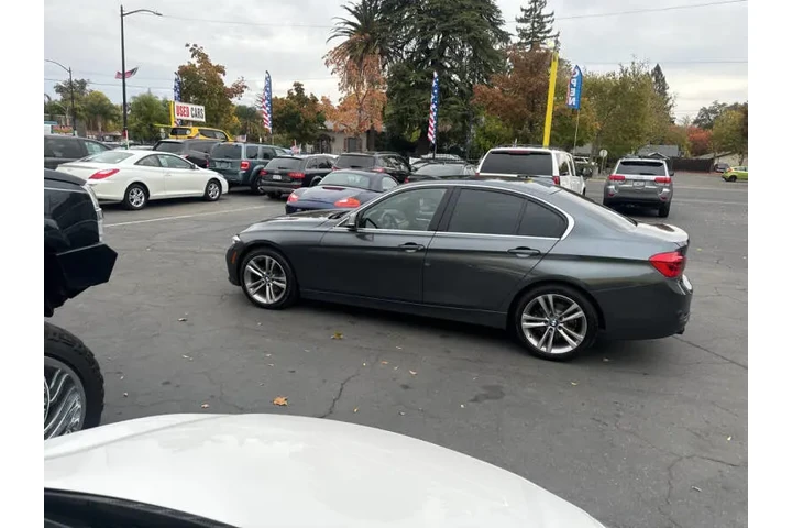 $14395 : 2017 BMW 3 Series 330i image 9