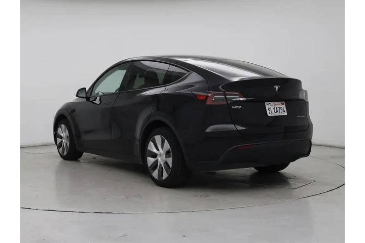 $34998 : Tesla Model Y 2024 AWD Long image 2
