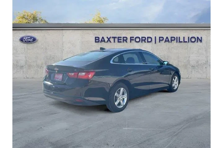 $17911 : Chevrolet Malibu 2024 LT 4dr image 5