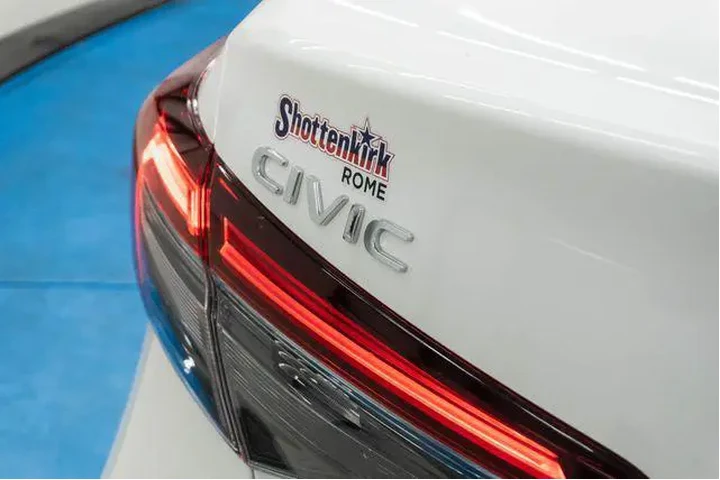 $28450 : Honda Civic 2025 Sport 4dr S image 8