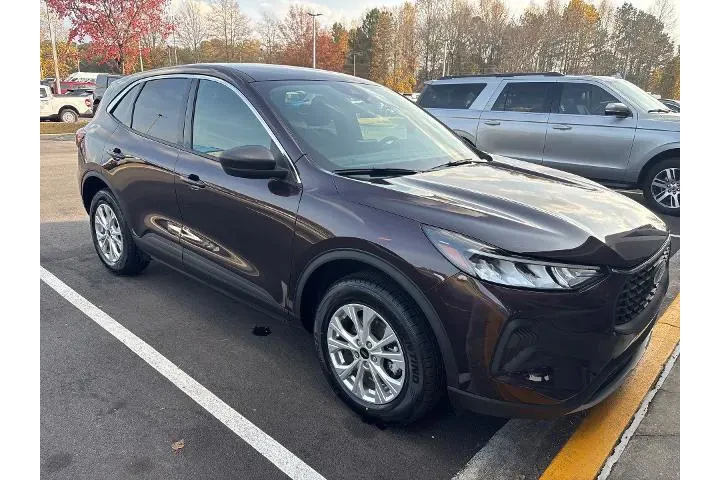 $24999 : Ford Escape 2023 AWD Active image 2