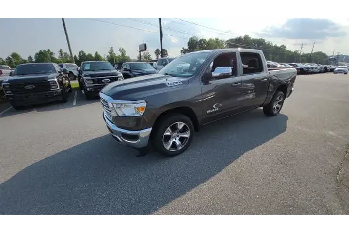 $37000 : Ram 1500 2024 4x2 Laramie 4d image 2