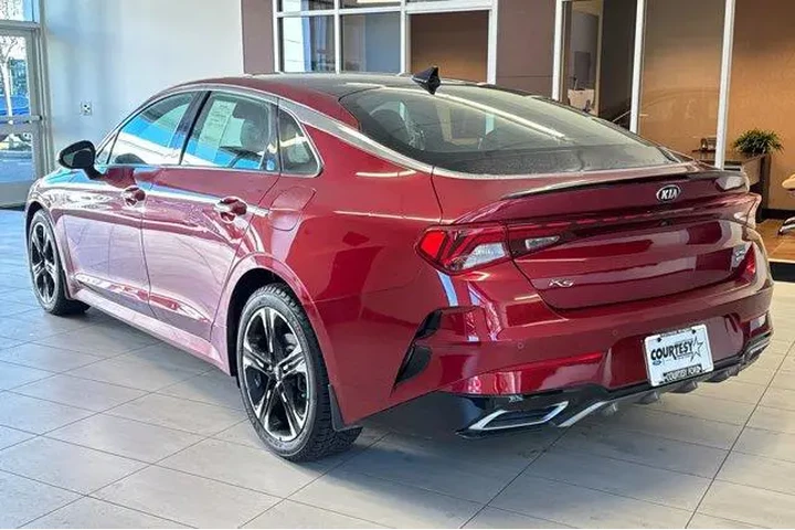 $21829 : Kia K5 2021 GT-Line 4dr Seda image 6