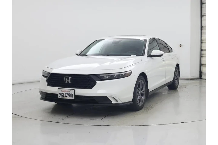 $25998 : Honda Accord 2023 EX 4dr Sed image 4