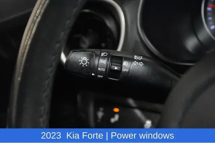 $18999 : Kia Forte 2023 GT-Line 4dr S image 10