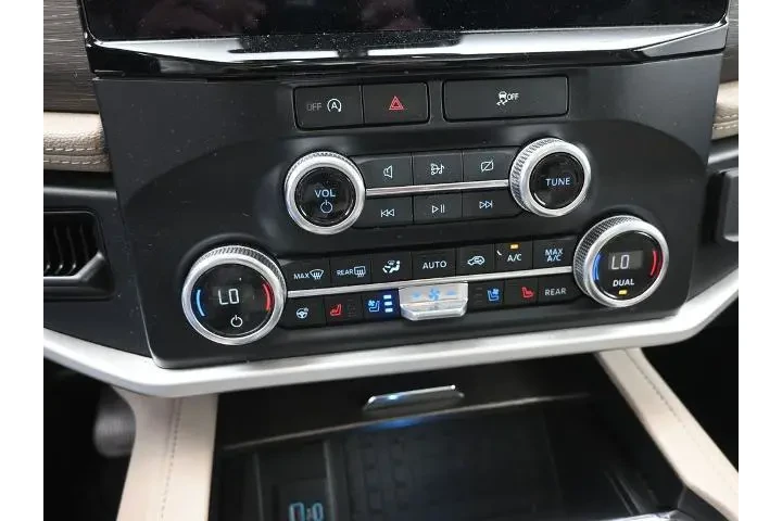 $39852 : Ford Expedition MAX 2024 4x2 image 9