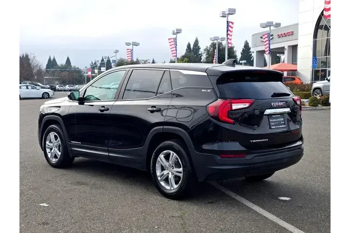 $20457 : GMC Terrain 2024 SLE 4dr SUV image 6