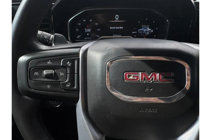 2023 GMC Sierra 1500 SLT Crew image 8