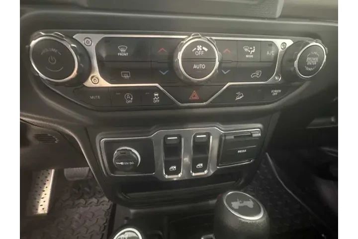 $25992 : Jeep Wrangler 2020 4x4 Willy image 10