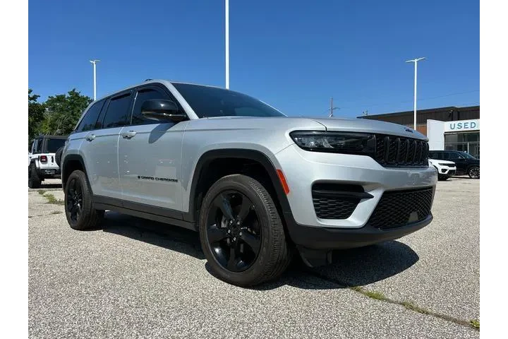 $35994 : Jeep Grand Cherokee 2023 4x4 image 1