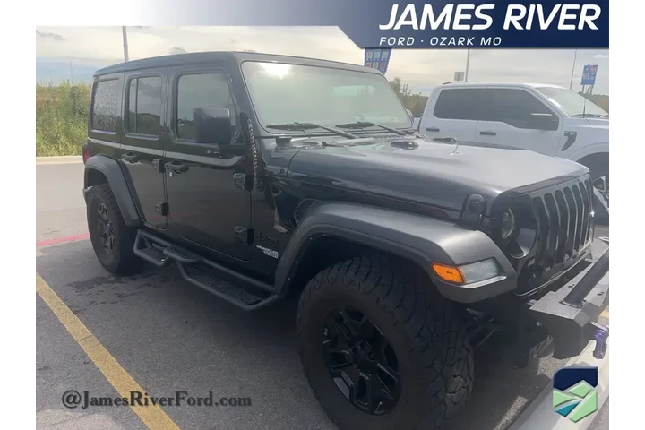 $26976 : Jeep Wrangler Unlimited 2021 image 1