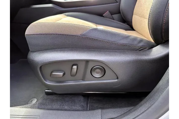 $32888 : Chevrolet Equinox 2025 4x4 A image 10