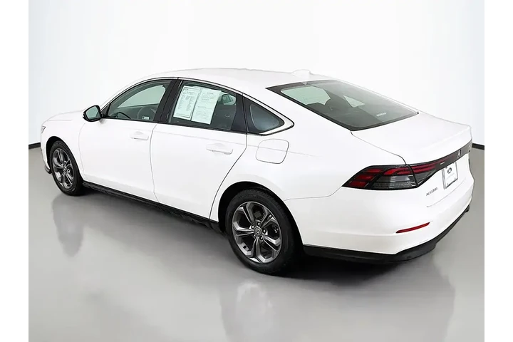 $24149 : Honda Accord 2024 EX 4dr Sed image 9