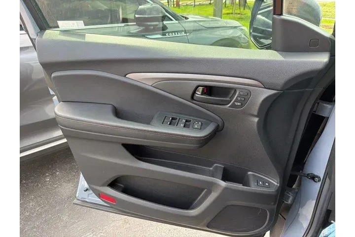 $32800 : Honda Passport 2022 AWD Trai image 8
