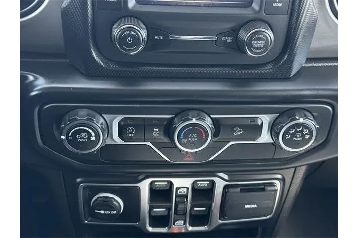 $22789 : Jeep Wrangler Unlimited 2019 image 10