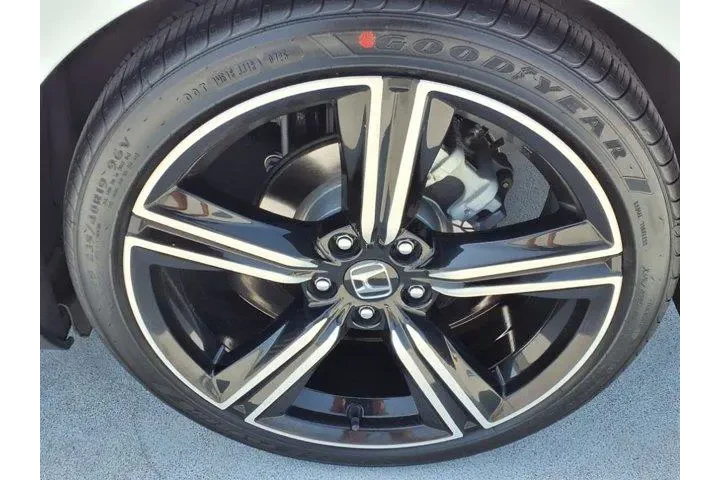$27169 : Honda Accord Hybrid 2023 Spo image 9