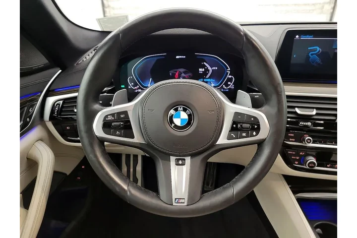 $26998 : BMW 5 Series 2020 530e iPerf image 10