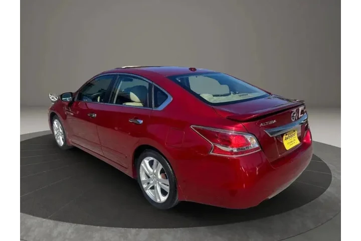 $10400 : 2014 Altima 3.5 SL image 5