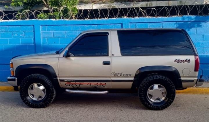 $3200 : Vendo Grand Blazer 95 Full Equ image 6