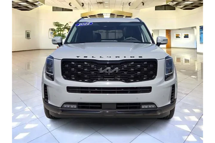 $34995 : Kia Telluride 2022 AWD SX 4d image 2