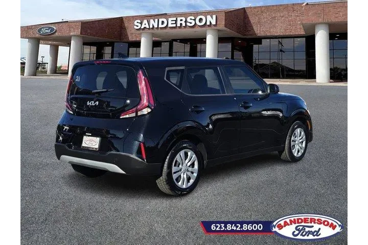 $17888 : Kia Soul 2023 LX 4dr Crossov image 3