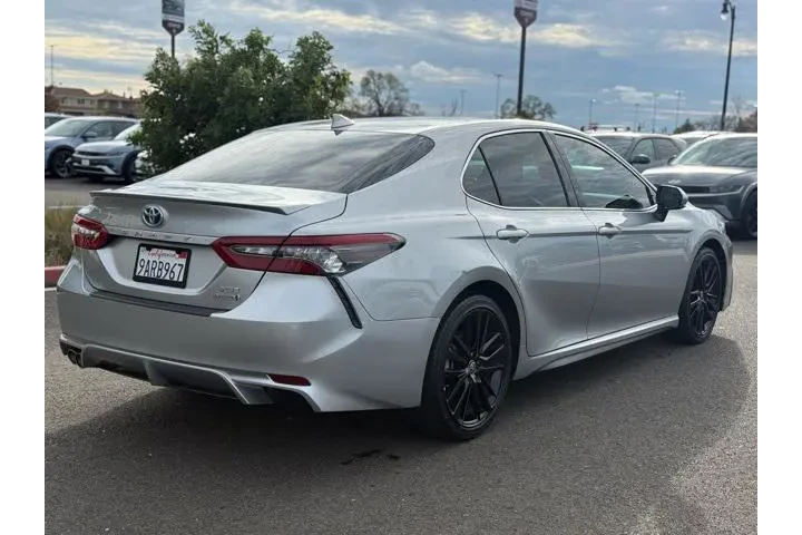 $26888 : Toyota Camry Hybrid 2022 XSE image 9