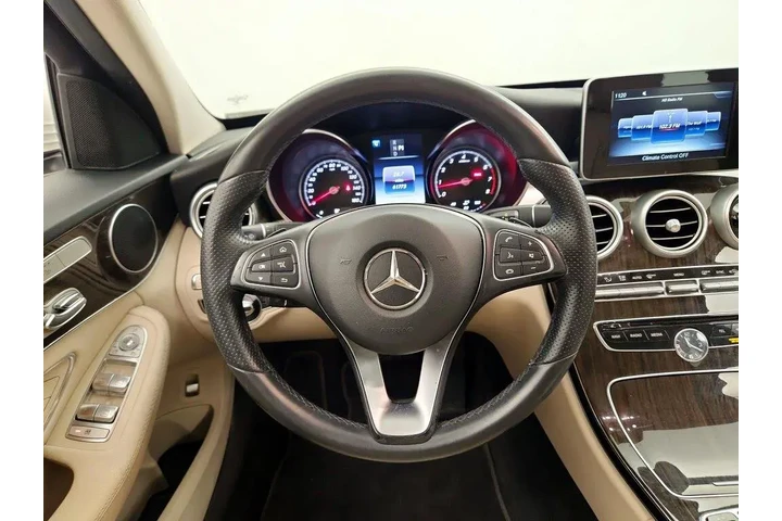 $17998 : Mercedes-Benz C-Class 2016 C image 10